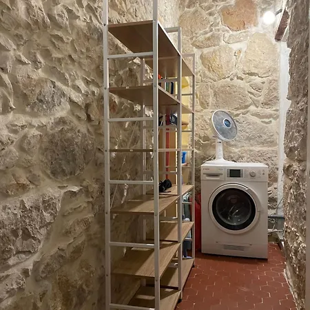 דירה A 1 Min De La