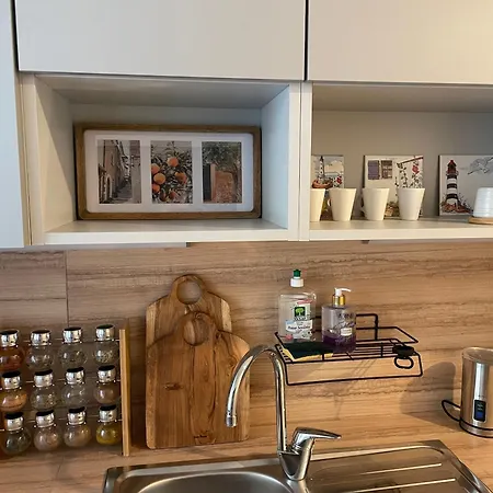 A 1 Min De La ניס