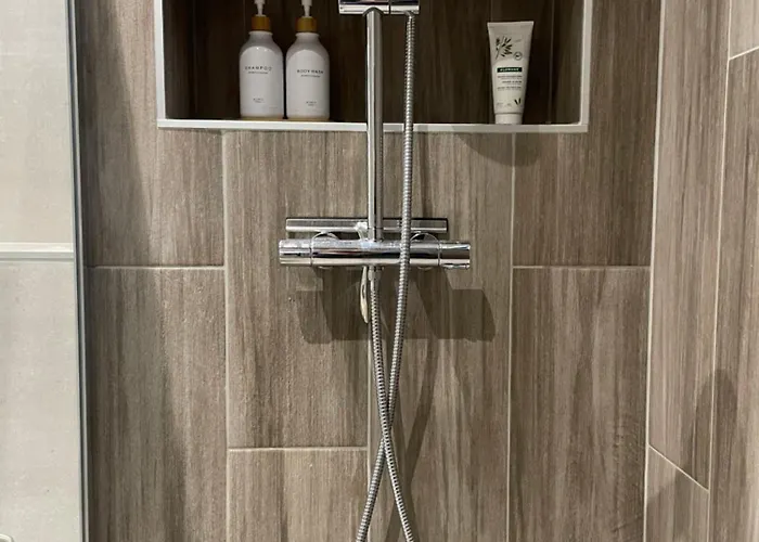 A 1 Min De La * ניס